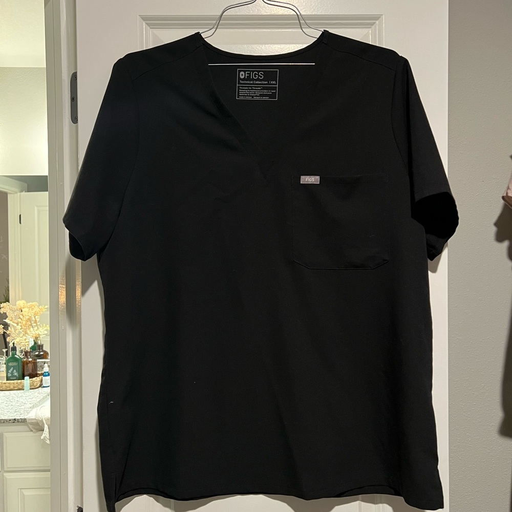 Figs scrub top(s)